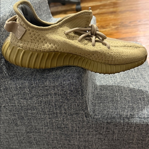 adidas gazelle silver green womens New Adidas Yeezy Boost 350 V2 Earth Men's Sneakers